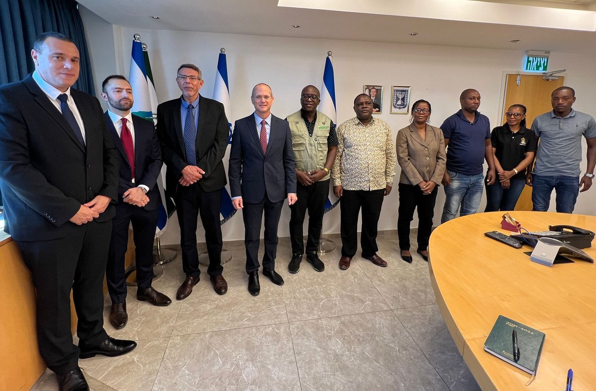 EmbassyURT_ISR's tweet photo. On 28.08.22, Hon. Anthony P. Mavunde, Deputy Minister of Agriculture &amp; Livestock was in official visit in Israel and met with Hon. Oded Forer, the Israeli Minister of Agriculture &amp; Rural Development. He was accompanied by a delegation from TZ, H.E Alex Kallua &amp; the  Embassy staff https://t.co/yV1DCtt0TR