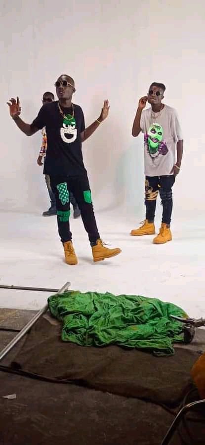 sundeeofficial's tweet photo. Sesse video loading
📸 JERONE KENE
📸 MIRAY BADBOUY
📸 RAGZ
https://t.co/wBAd58KemO Empire
Cc.Tas Management
#Sundee Promotions https://t.co/CCjPRZNISq