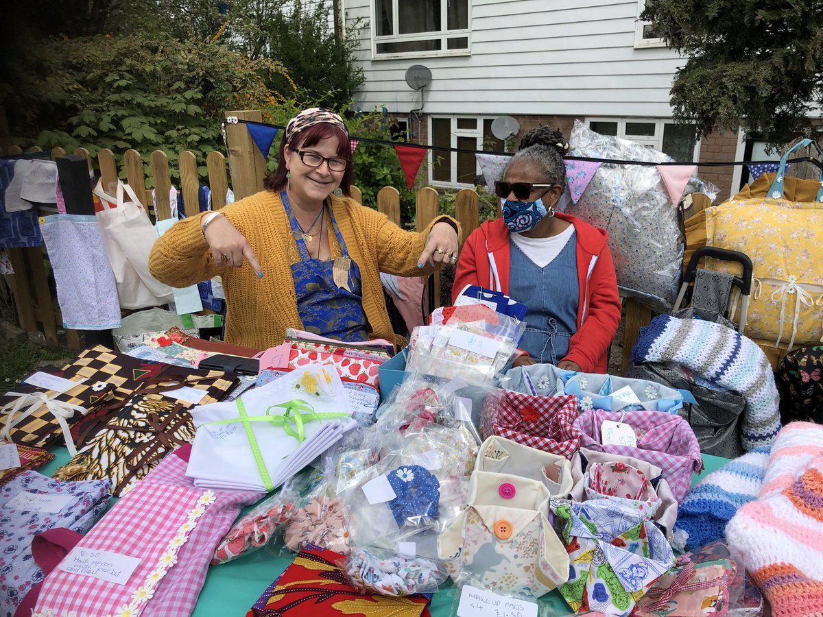 PlaceKaths's tweet photo. It’s @Broc_Soc frontgarden weekend ! @PlaceKaths delighted 2B part ,with neighbours have pay what U can street #market #Plants #Fashion #Kids #Records #Kitchen #Books #MadeinDeptford #Gifts #Bricbrac #Popup on #FriendlyStreet #Deptford Sat-Sun 10-3pm please come support our work https://t.co/2U3eyybIQd