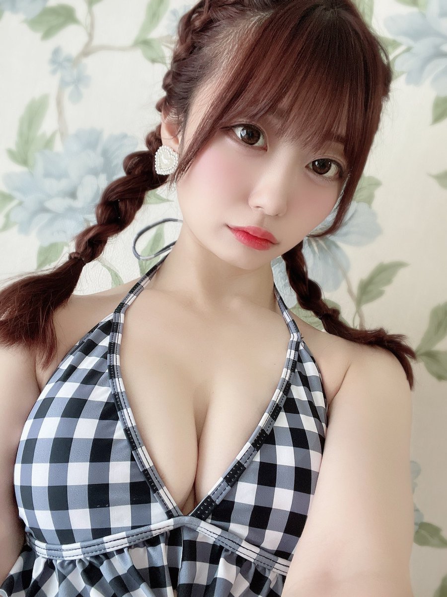 Jkコンカフェ嬢みくちゃん𝑩 𝑰 𝑮 𝑳 𝑶 𝑽 𝑬‼️ On Twitter Rt Kasagiichika 寄せ乳💓どうですか？？