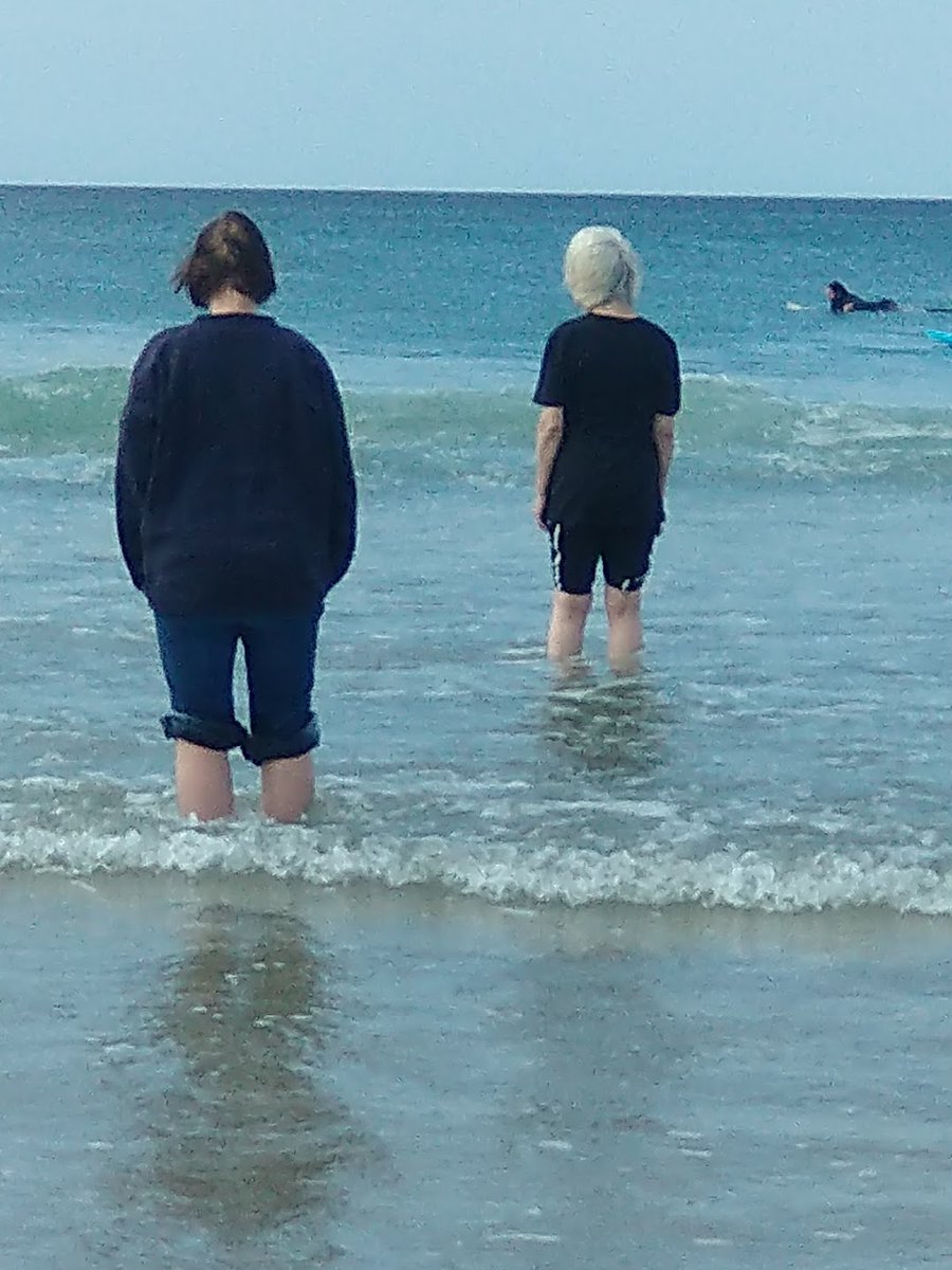 longreach_house's tweet image. Throwback to when it was sunny &amp;amp; we could paddle #beachtherapy #exploringcornwall