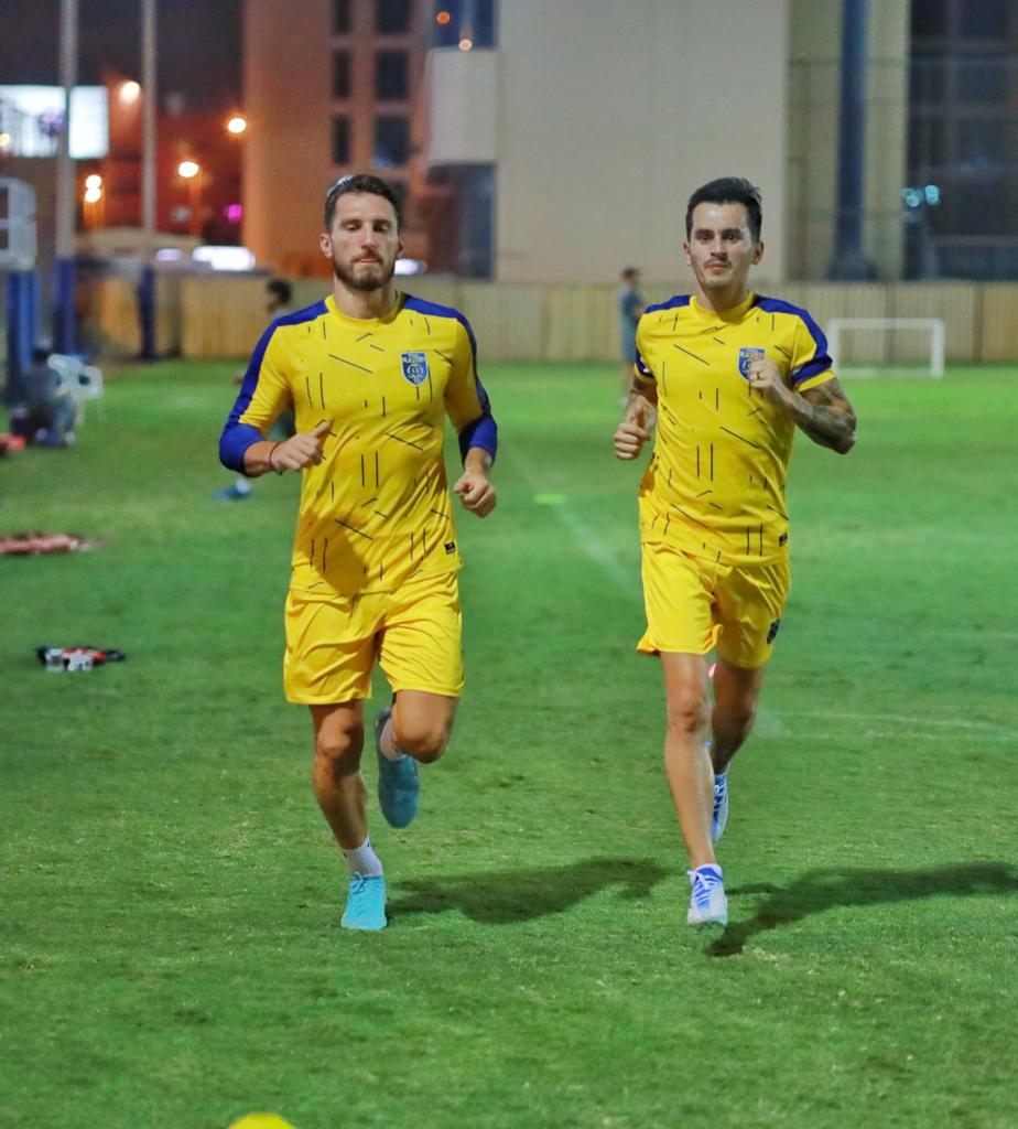 H16Sports's tweet photo. Captain Fantastic 💛💛⚽

https://t.co/G2qKIOX0dG

#h16sports #KeralaBlasters #Manjappada #yennumyellow #captain #luna #sports #football #dubai #uae #kerala #kochi #India #trending #preseason #soccer #UAETour #halablasters https://t.co/pHwGO18NtD