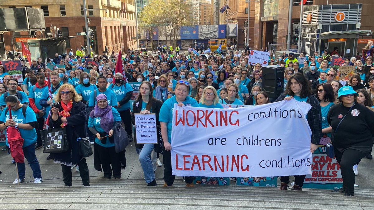UnitedWorkersOz's tweet photo. Massive turnout in Sydney too! #ShutdownEarlyEd https://t.co/2BTyJoOyuU