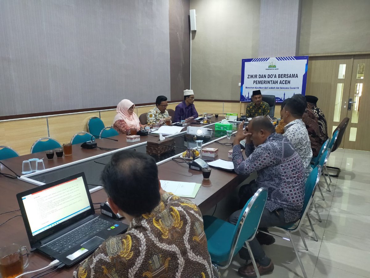 Rapat Persiapan MTQ Tingkat Provinsi dengan Pemkab Simeulue di Ruang Rapat Kepala Dinas Syariat Islam Aceh. Kamis 01 September 2022