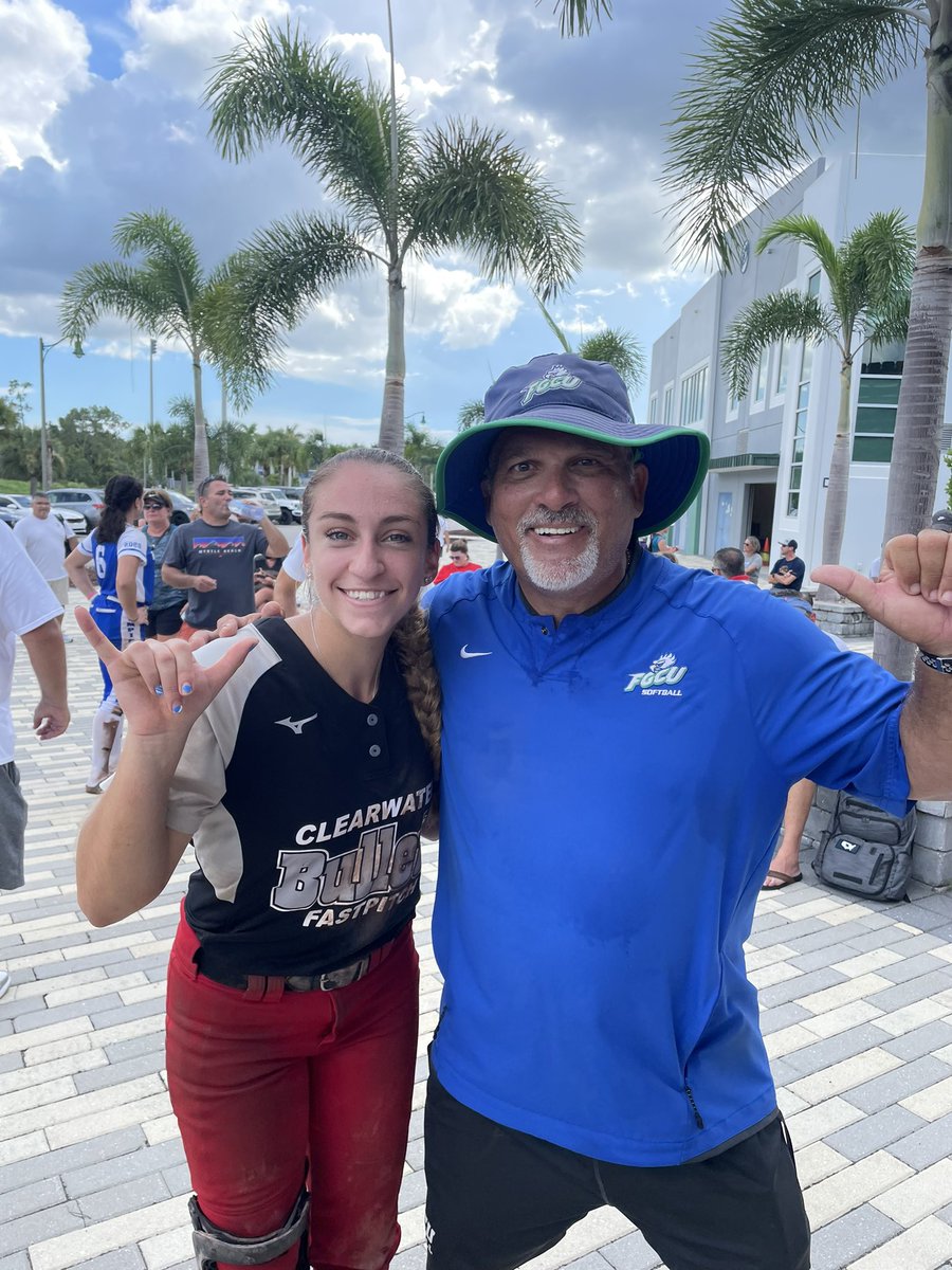 brielle_forkan's tweet photo. Thank you @FGCU_Softball and @FGCUSBDeiros for an great camp this past weekend!! I had an amazing time!🥎 https://t.co/Pw5By6Kha3