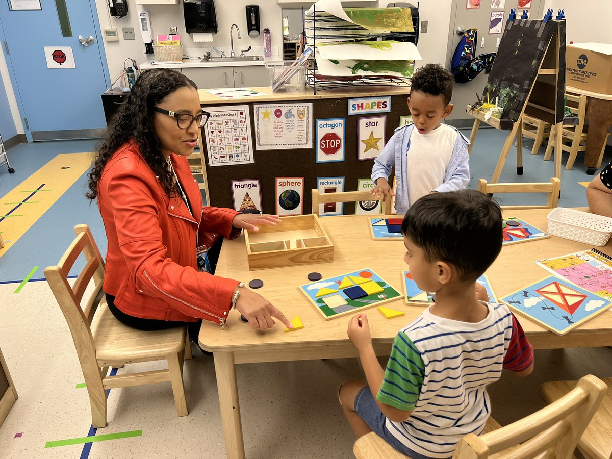 ACPSpreK's tweet photo. Dr. Kay-Wyatt thanks for coming to play with us today! It was such fun! @ACPSk12Supt @ACPSctll @ACPSk12 @ACPSECC https://t.co/dnPxaJOLC9