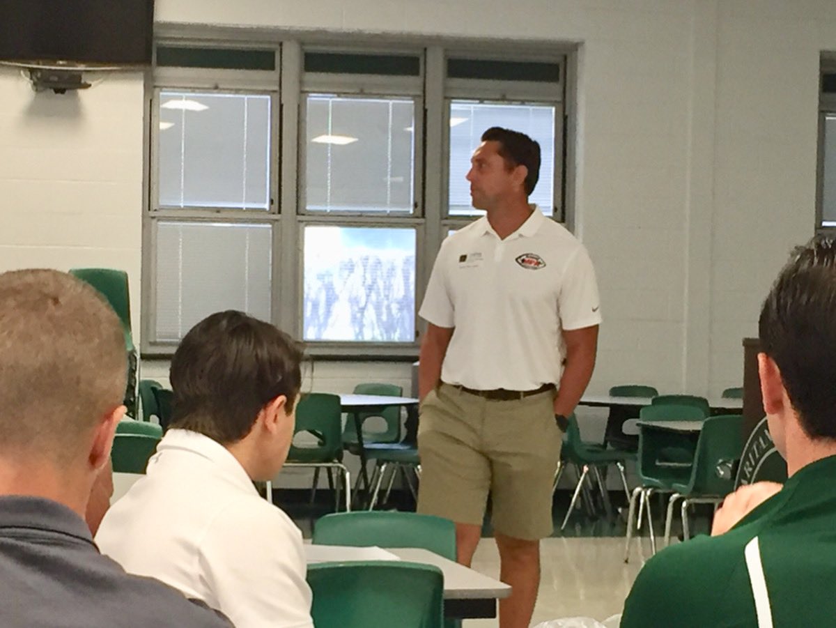 (400)  pic.x.com/TbVbK3Vmiq