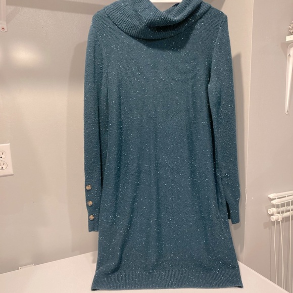 So good I had to share! Check out all the items I'm loving on <a href="/Poshmarkapp/">Poshmark</a> #poshmark #fashion #style #shopmycloset #worthington #merona #timeandtru: posh.mk/VBqbDeeg7sb