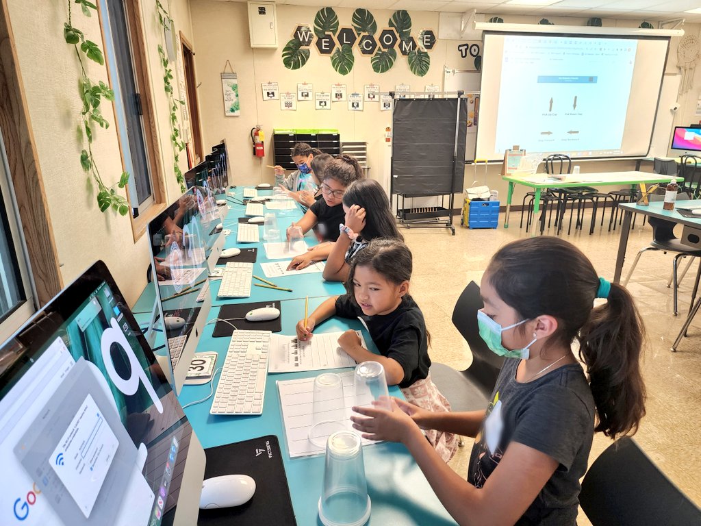 vanaldenavees's tweet photo. Happy Tuesday! Today in "The Orchard" students grew their coding and programming skills through various unplugged coding learning activities!

@laschools @laschoolsnw @ResedaCOS #LAUSD #IBelieveinLAUSD #ImaginethePossibilities2022 #STEM #STEAM #Coding #Unplugged https://t.co/D6IazAKwKS