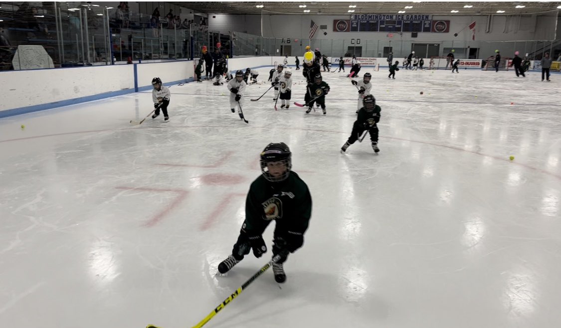 MinnHockey's tweet photo. When the State Fair ends, #LittleWild begins! Hockey’s future takes the ice in rinks across the state this week. Too many smiles and giggles to count with 70 skaters in Bloomington tonight! https://t.co/bEdL9gKoxn