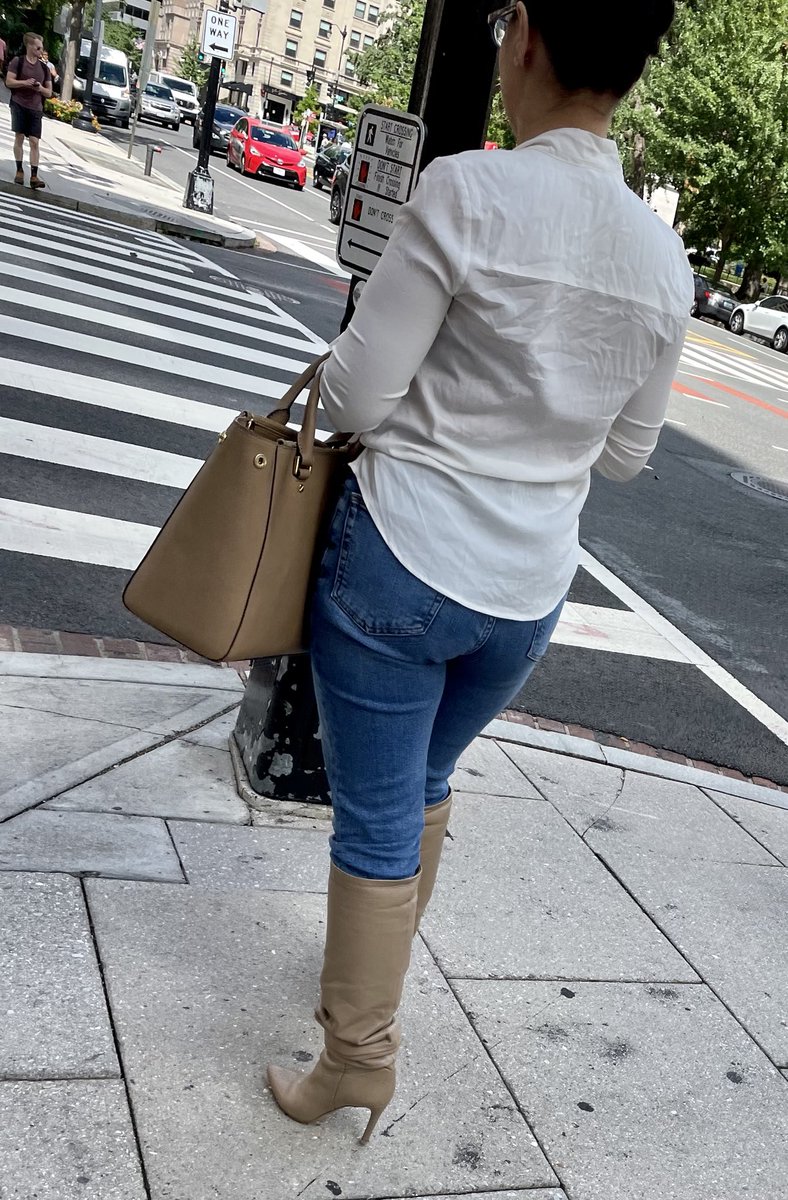 OunzTroy's tweet photo. #StreetStyle, even in #buttoneddown DC, reminds me of @NYTStyles fabulous photo journalist #BillCunningham - here on a warm 6th of September, #bootseason has broken out for one at least who reported into her office https://t.co/mgpUQWkCZv https://t.co/4wD7mlr0Fc