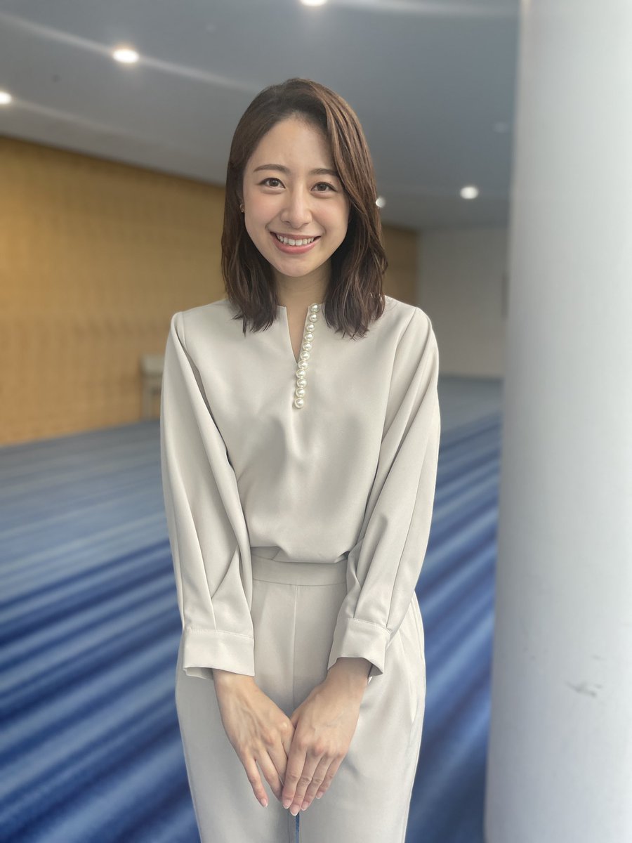 直筆サイン入り】テレビ朝日 女性アナウンサー 生写真 林美沙希