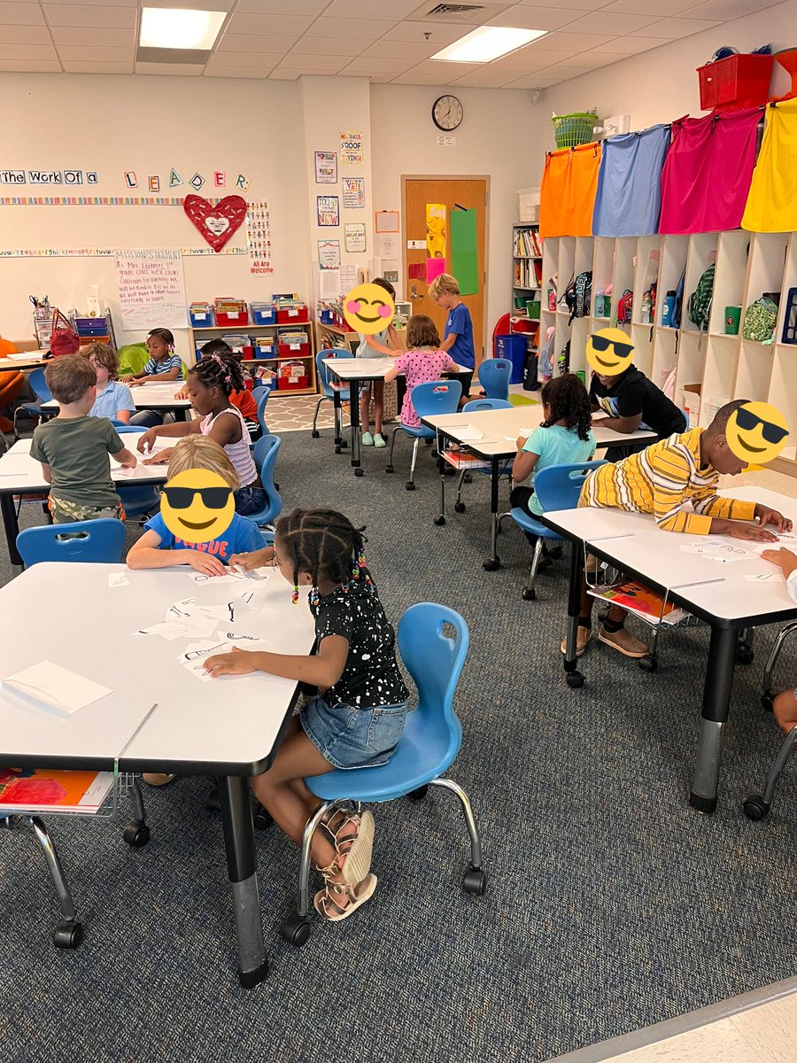 Today we received our first mission letter from <a href="/ELeducation/">EL Education</a>. They worked collaboratively to solve a puzzle to figure out what our first module would be! We are so excited to learn about tools and how they help us over the next few weeks! <a href="/GreenESLeaders/">GreenES Leaders</a> @lesliedanneen