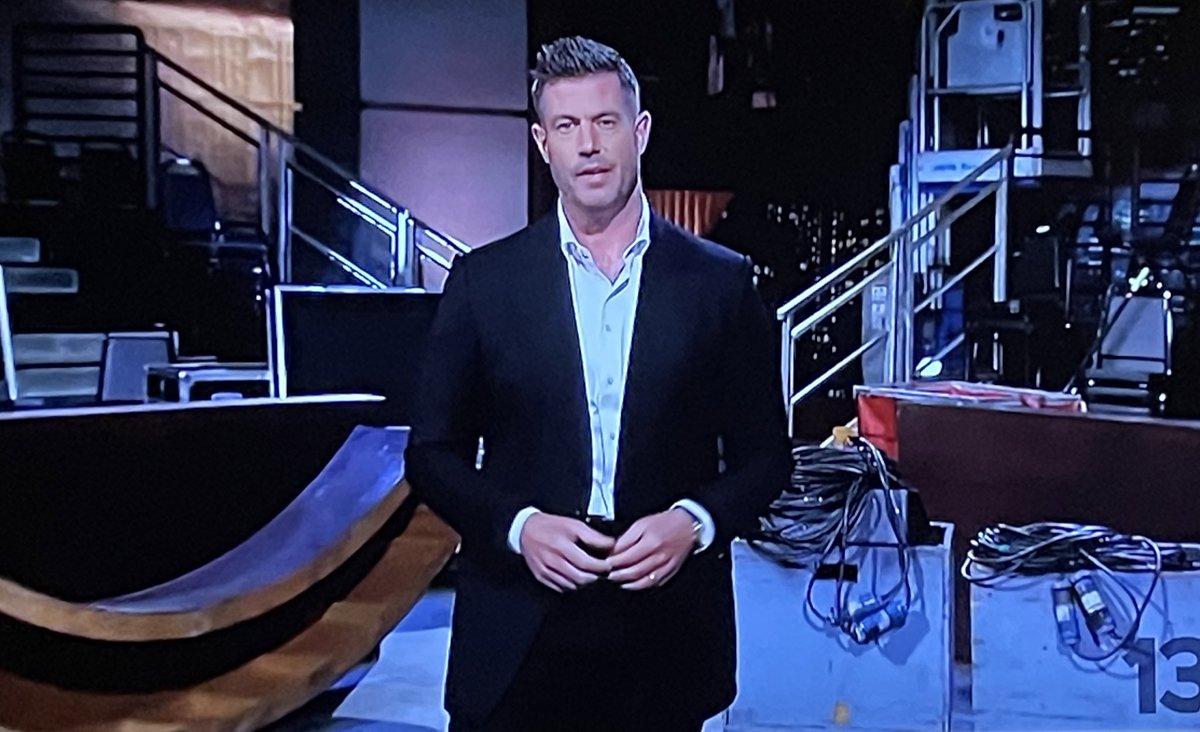somebody please pray for jesse. ain’t nothing wrong with him he just looks like he’s been held hostage in the warner bros studio for weeks #thebachelorette #bachelorette