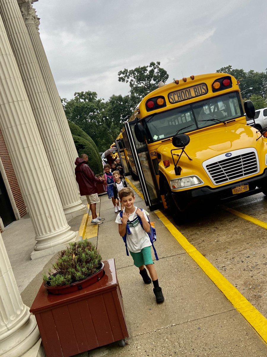 Brook Avenue School tweet media