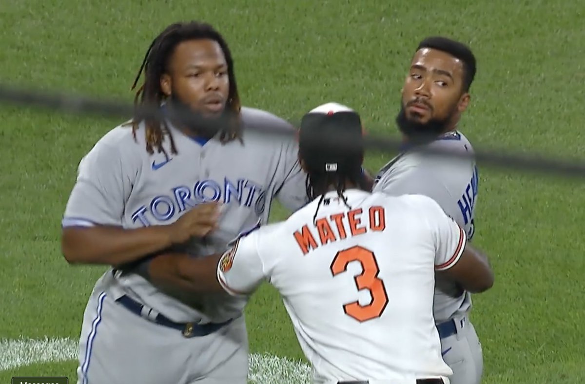 CespedesBBQ's tweet image. Jorge Mateo holding back 500 pounds of MLB All-Star, EASY. Get this guy on the Ravens line.