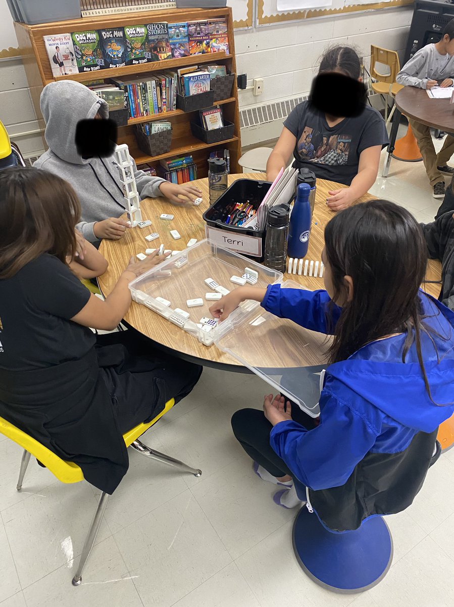 missnreevesroom's tweet photo. This morning we learned all about our morning #brainbuilder tasks! #creativekids #handsonlearning @Albert_School https://t.co/q3jBzVSVHd