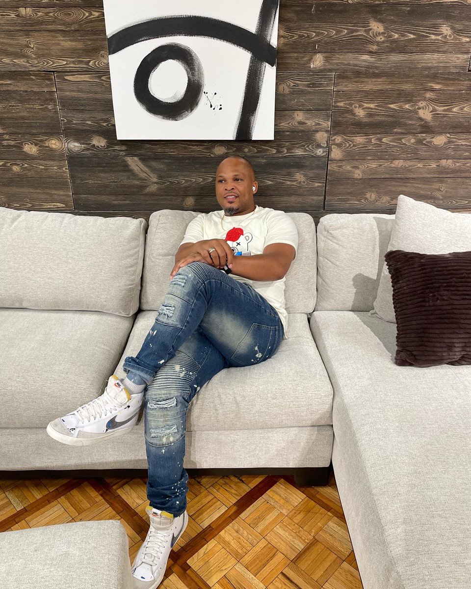 ruffbuff2atl's tweet photo. https://t.co/XhQUxj31kR