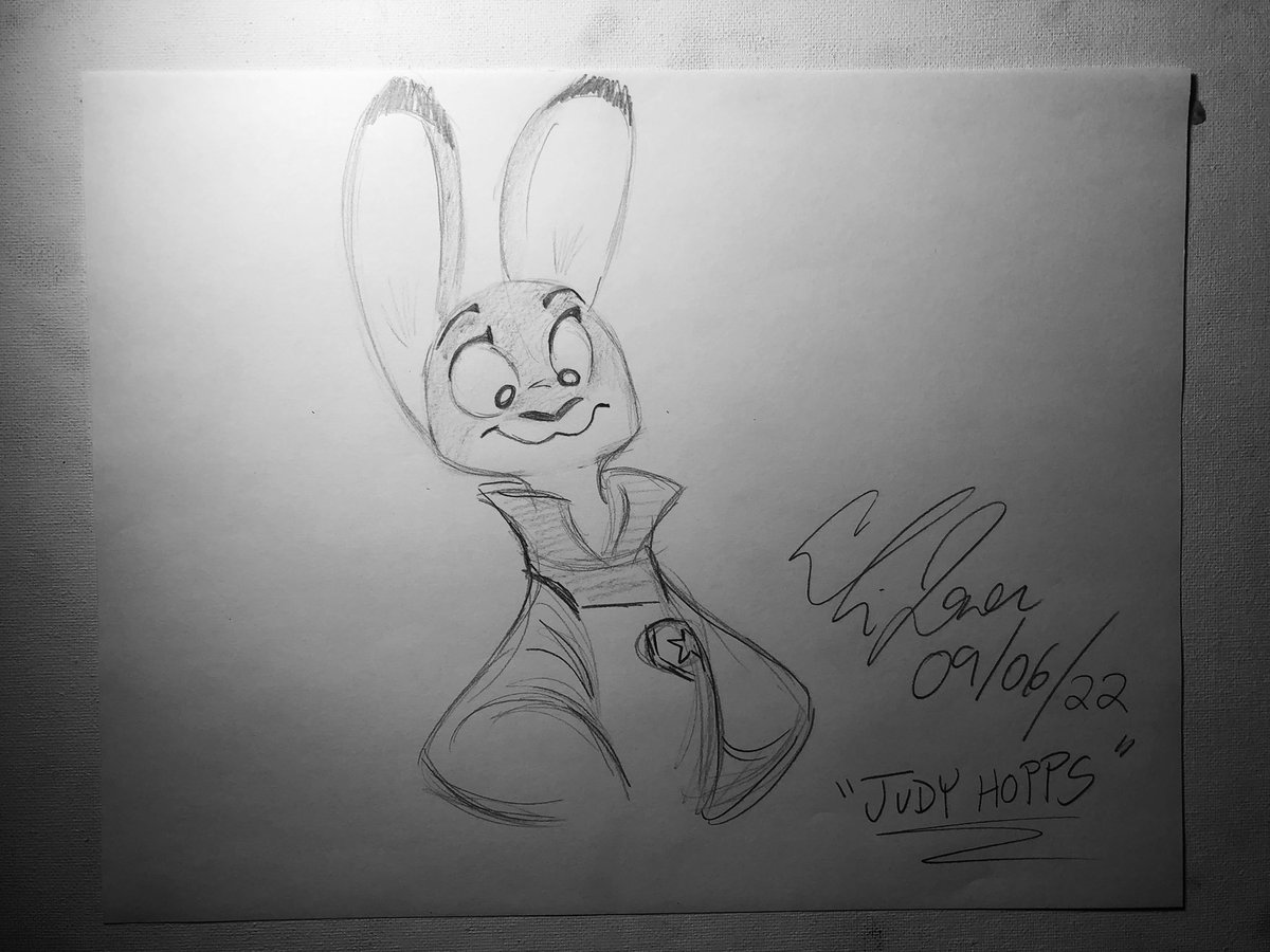 EliJone88818671's tweet photo. 🐰🚨My first sketch of Officer Judy Hopps from “Zootopia” 🚔🦊🐃🐆🐑🦁🦥 #JudyHopps #Zootopia #NickWilde #bunnycop #Disneyfanart #D23 #ByronHoward #latenightdrawing #DrawwithDisneyAnimation #predatorvsprey #cops #bunnies https://t.co/kRd0xLMUWK