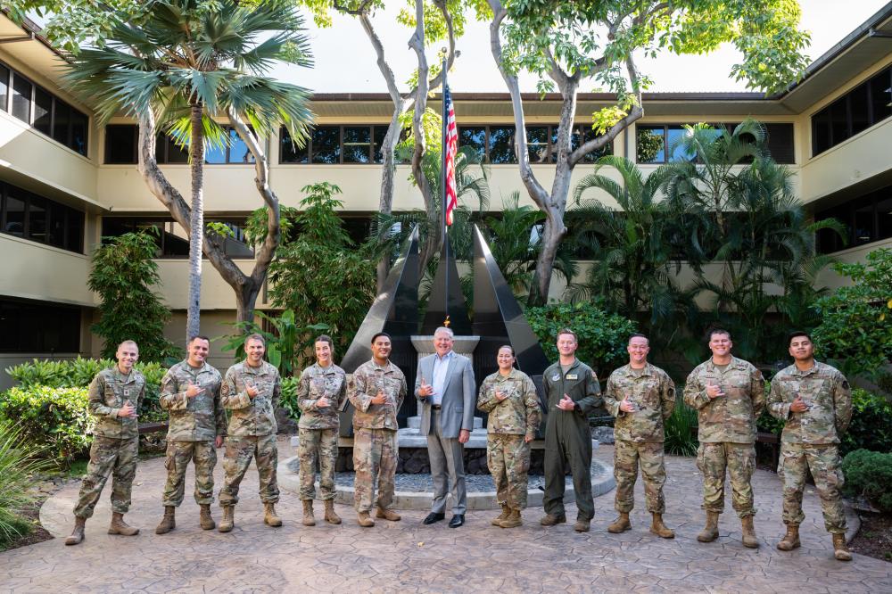 JointBasePHH's tweet photo. #ICYMI Aug. 17 & 18 | Secretary of the Air Force Frank Kendall visits Joint Base Pearl Harbor Hickam.
#FreeandOpenIndoPacific #AirForceStrong
@15thWing @usairforce #647ABG #647FSS
https://t.co/GbP3PFwN7z https://t.co/lkQTndFiYa