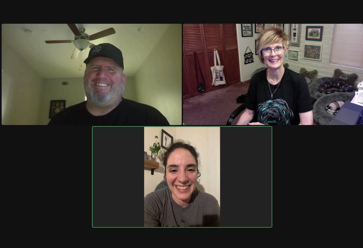 What an AWESOME life moment to reconnect with one of my first graders (a little older now😊), Julian @jamart7610, &amp; his lovely daughter @julianasweeny, who started her first year as a high school teacher and coach! #couldnotbehappier #couldnotbemoreproud  #circleoflife #blessed