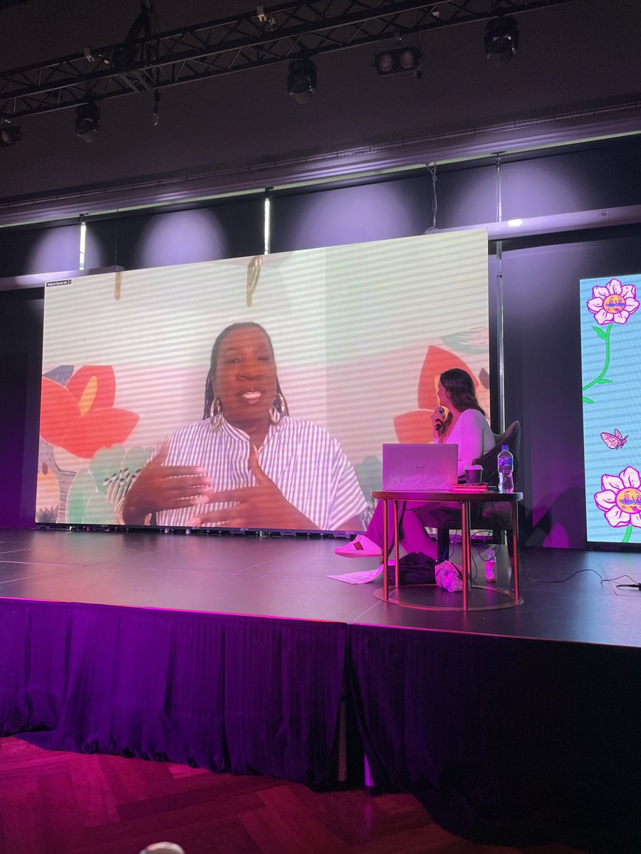 wlsq's tweet photo. “#METOO  is not about politics, this is not about news and media. This is about average people having courageous conversations, and telling the truth. You and I are those people.” @TaranaBurke @BIGSOUNDtweets #BIGSOUND #qldwomen @karina__hogan https://t.co/bmgyGoZPKv