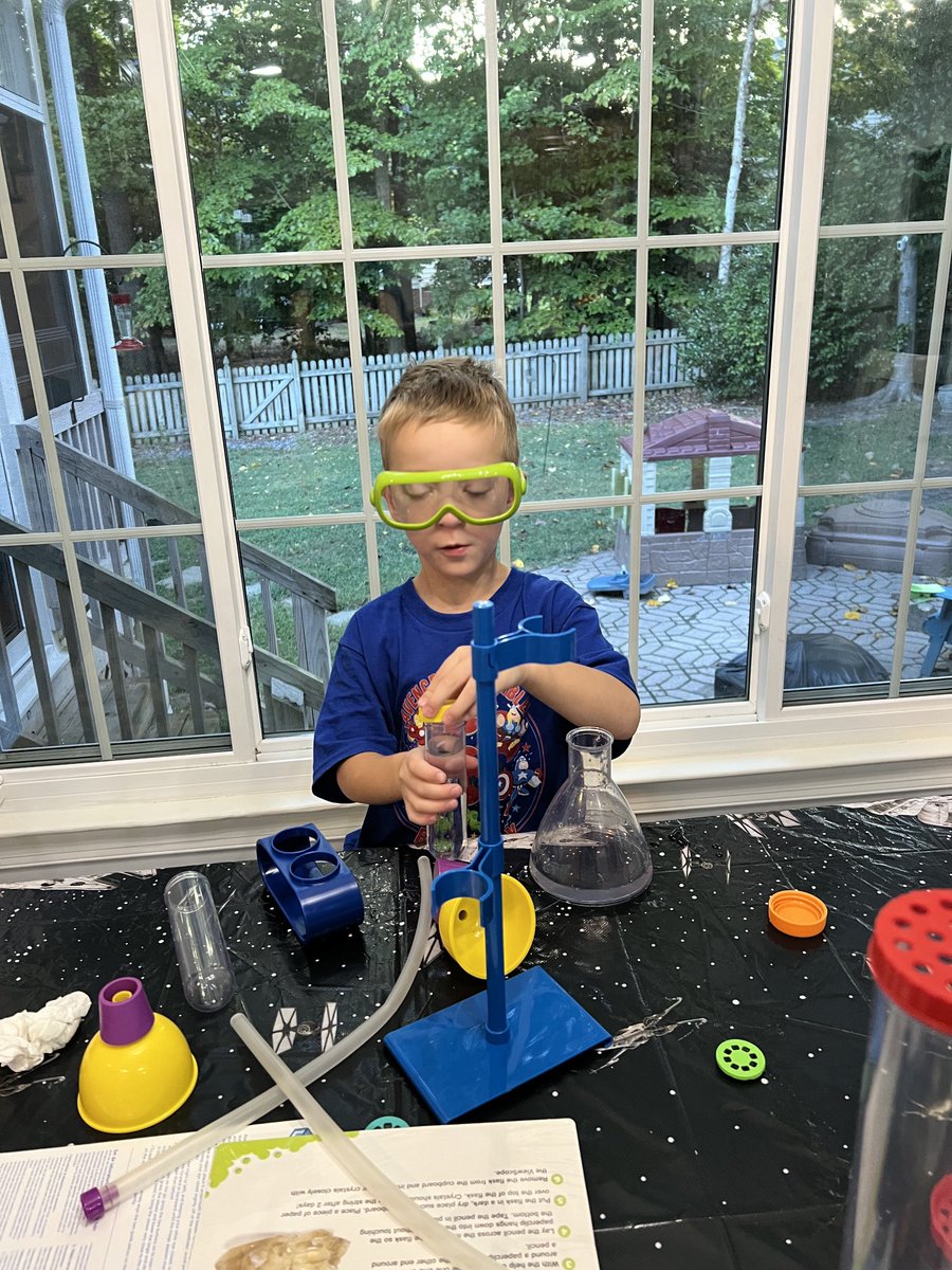 HEdfoundations's tweet photo. Feeling grateful for a wonderful 5th birthday with my little scientist! #gratitude #stem #science https://t.co/YOQXU9goCv