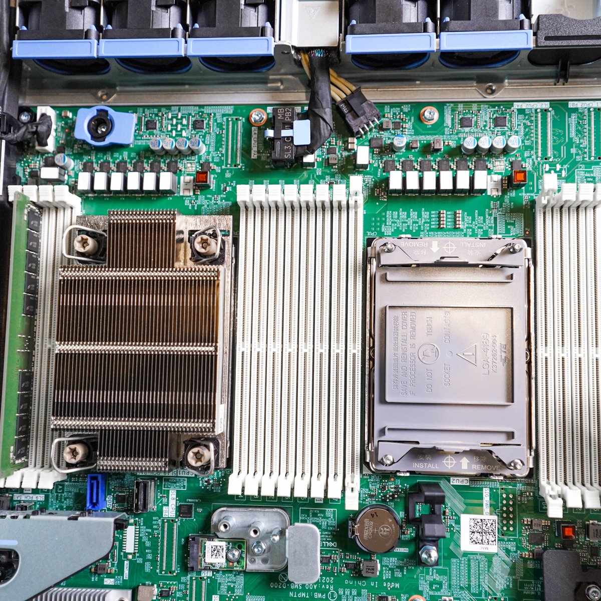 2BeSHOP's tweet photo. 🎗️Server ที่คุ้มทั้งประสิทธิภาพและราคา DELL EMC PowerEdge R450 กับ Xeon Silver 4310 12 Core Ram 32GB SSD 480GB x 3 พร้อม RAID 5 กับ 2 Power Supply ประกัน 5 ปี 24x7 กับราคา 124,800 บาท(ไม่รวมภาษี) ดูได้ที่ https://t.co/W4pyhqBOU2 หรือโทร 02-118-6767 

#dellemc #poweredge #Server https://t.co/xFDcDoWHxq