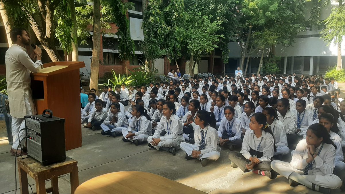 HaryanaAbvp's tweet photo. .@AbvpMahdgHr जिले द्वारा मॉडल संस्कृति स्कूल नारनौल में सदस्यता अभियान चलाया गया।
#JoinABVP 
#membershipdrive2022 https://t.co/5LuIpxeaRB