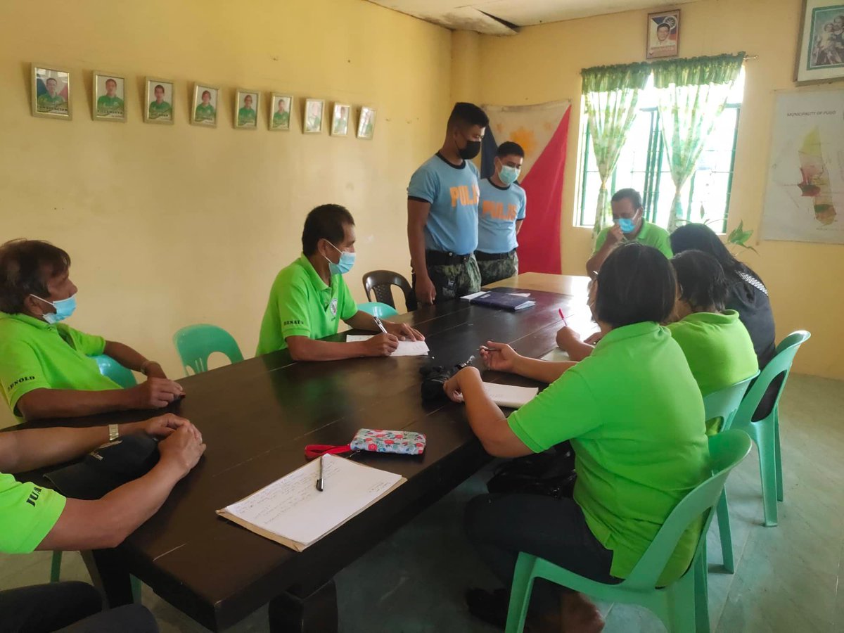 pugomps's tweet photo. On September 7, 2022, personnel of Pugo PS, conducted Memorandum of Understanding to Barangay Officials of Poblacion West led by Brgy Captain Joven Consolacion. https://t.co/3MhtDa4TIP