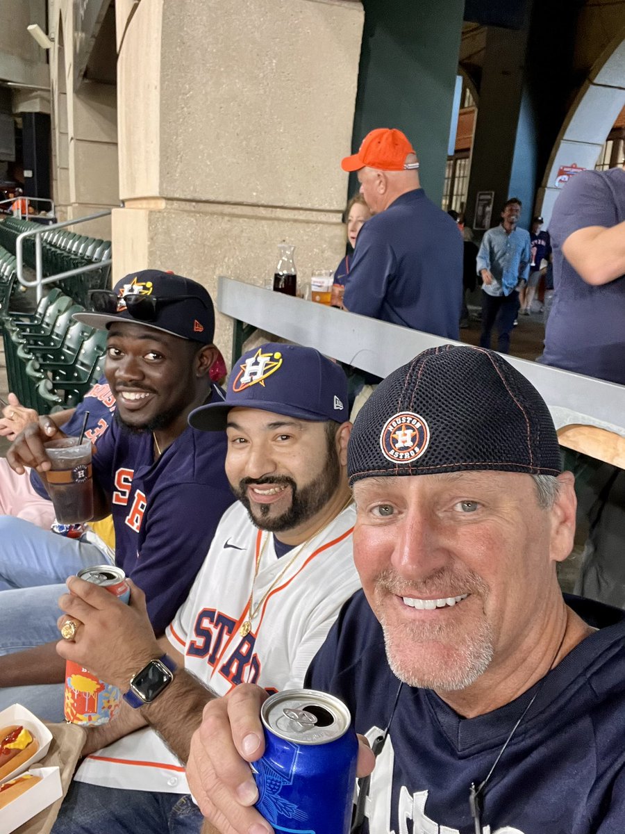 Here enjoying at night at the ballpark as a part of my bachelor party festivities… #LevelUp #astrosbaseball #bachelorparty #galavizwedding2022 @ATTSportsNetSW @JuliaMorales @astros