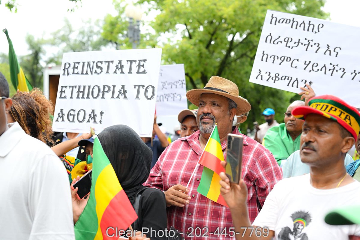 HermelaTV's tweet photo. Wow. የኔ ሰው. My people.❤️🙏🏾Together United. We Will Never Be Defeated. #NoMore #Africa #Ethiopia #Eritrea #Somalia 🇪🇹🇪🇷🇸🇴🌍 https://t.co/9uMYbW3AZ9