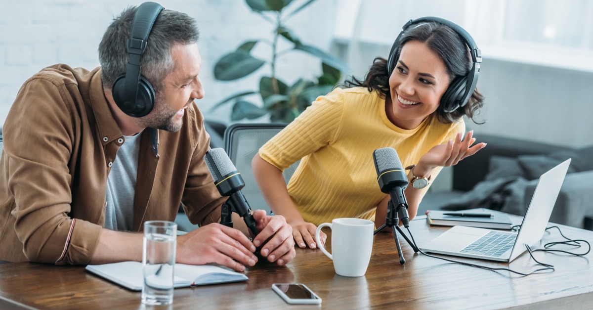 MilenaLamota's tweet photo. Porque deberías tener un #podcast cada vez es más importante trabajar en la #MarcaPersonal gracias a las entrevistas podrás realizar #networking tus oyentes podrán acceder a el desde cualquier lugar y momento es unos de los formatos más #económicos para producir contenido. https://t.co/5rbRJDhEah
