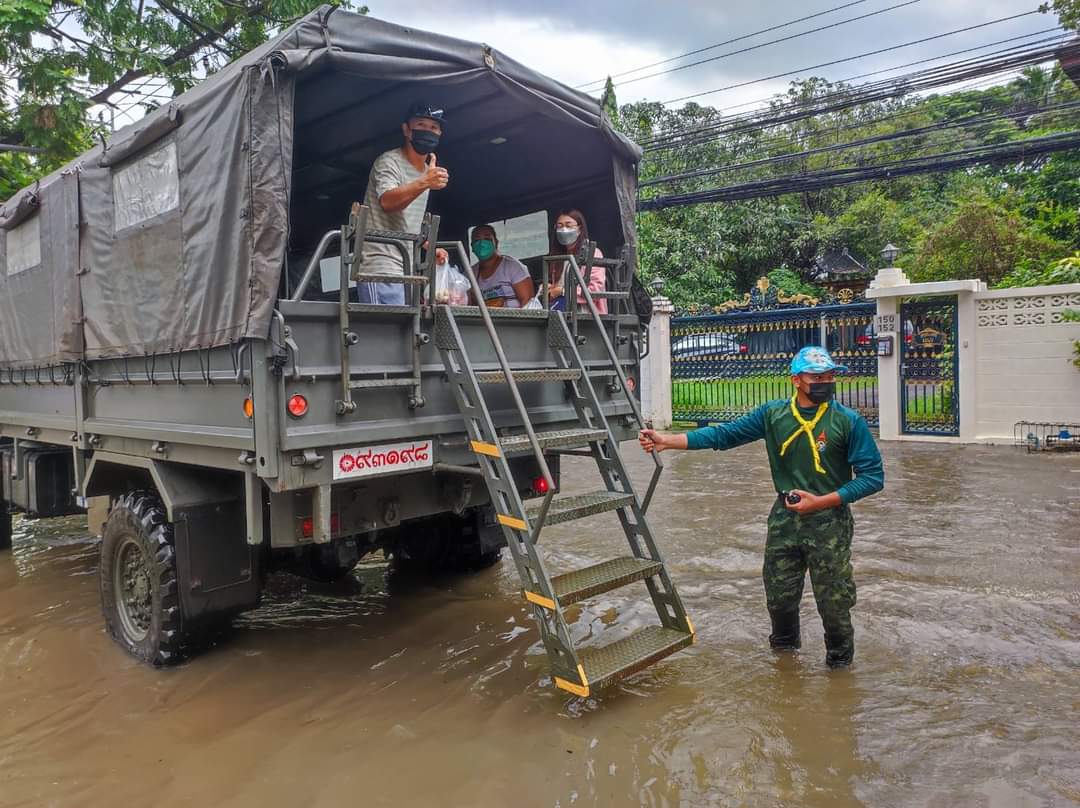 ทหารหลังกองพัน tweet media