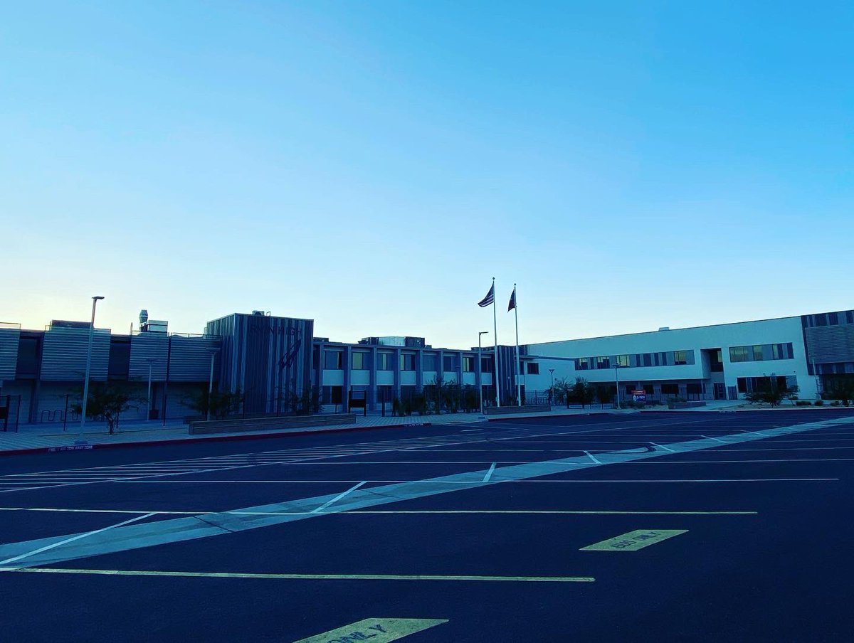 The #ClintTennis team got their 1st #District #TeamTennis win today 10-0 over Irvin💙🦁🎾.
Much thanks for the hospitality. Your school renovations look amazing🚀💪!!

#WeAreClint #LionPride #LionTennis #WinTheDay #StrongerTogether #WeAreClintISD 

<a href="/Fchavezeptimes/">Felix Chavez</a> <a href="/texashstennis/">Texas HS Tennis</a>