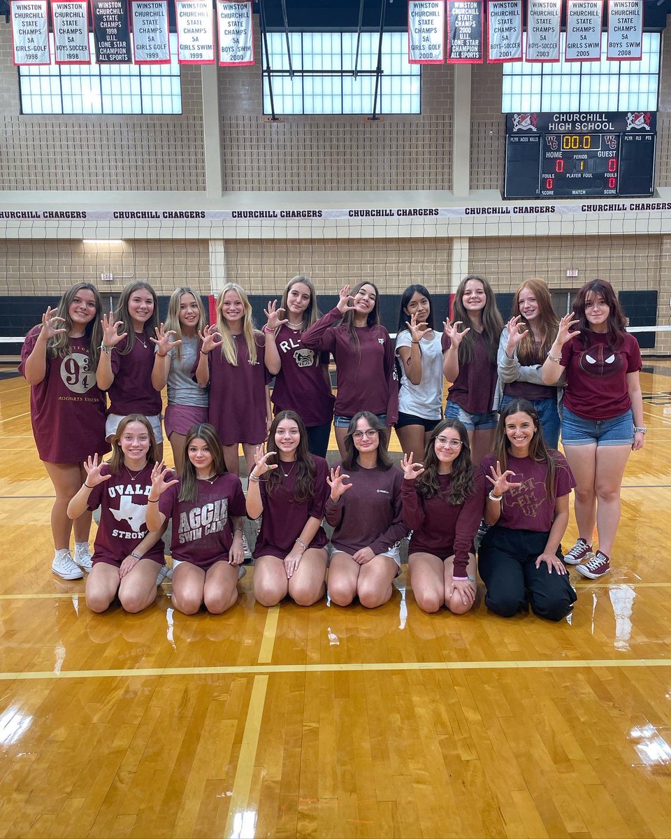 ChurchillVB's tweet image. Sending love to #uvaldestrong from the 210🤍 @WCRonHarris @sachurchill @churchillpta