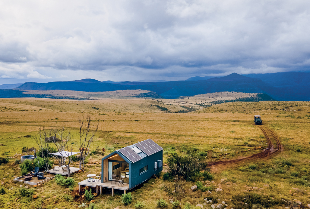 VISI_Mag's tweet photo. #VISIArchitecture The remote wilderness pods at Mount Camdeboo Private Game Reserve harness the idea of the tiny house movement for a powerfully immersive and luxurious experience of nature β https://t.co/GvjvGKwALb https://t.co/OPWWDSvIeU
