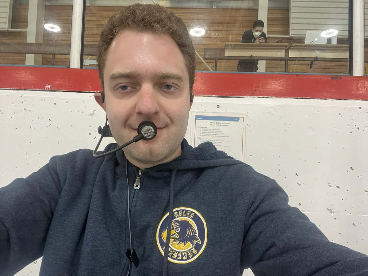 Chilli_Chilton's tweet photo. Second day announcing for the @deltaicehawks as tonight they take on the @WRWhalersHockey. #DeltaHaekey #LiveAnnouncing https://t.co/k3BUkcMRMC