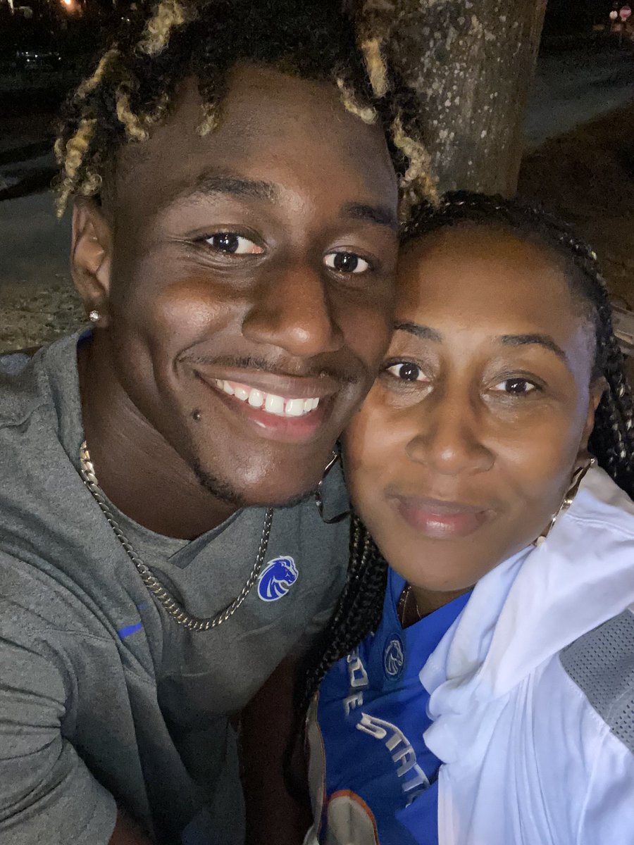 J_hopper38's tweet photo. You my son are the โI Tโ in different! Your presence makes Momโs heart smile! You #BleedBlue ๐๐งก & I know it!! Your dedication & work ethic is genuine & so much more! Mom enjoyed seeing you this weekend & you sir are #MyFavBronco๐ @ty_2_fye!! #IfGodBeForYou ๐๐ฝfinish this. https://t.co/4DsNJXPuiH
