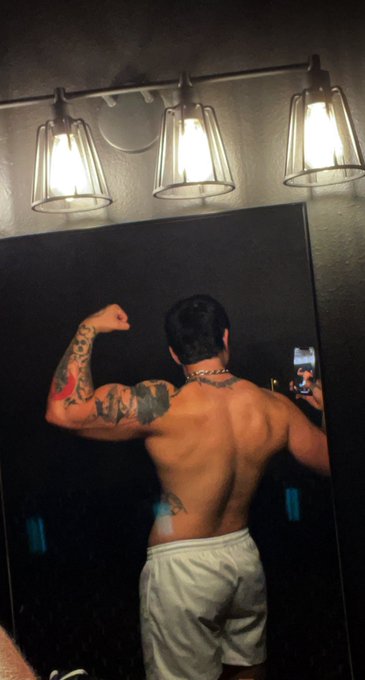 Baby got back https://t.co/CzO4Z3heEu