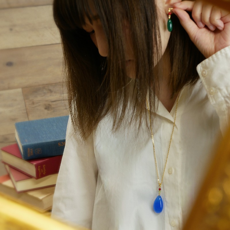 dongurisoranoue's tweet photo. 💎再入荷💎
ハウルがいつも身につけているアクセサリーをイメージ💫
天然石と高品質のシルバー925を使用した高級感あふれるピアス＆ネックレスです✨
身に着けていると魔法使いの気分になれそう🧙‍♂️
ギフトボックス入りなので、プレゼントにもおすすめです❣
https://t.co/YPsOLOffwK