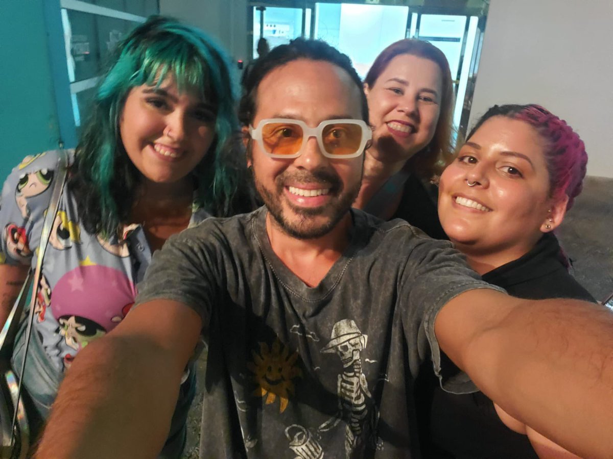 kaytrincr's tweet photo. @florentino que alegría verte nuevamente después de 10 años!! nos vemos el viernes!! 🫶🏻 https://t.co/o2Y0IAMYeC