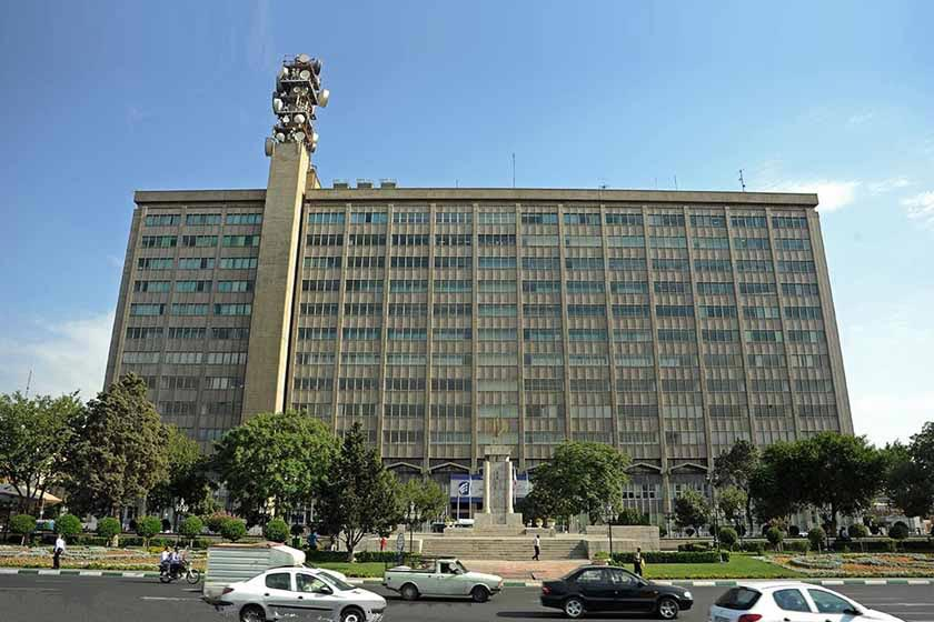 armanatory's tweet photo. Don't understand what's wrong with people in those years. Such colorful and elaborate buildings; let's demolish them and add brutalism to our daily perspectives.

Almost in the same era (in 1971), in Tehran, Iran, they demolished the old Telegraph House and built the "new" one: https://t.co/ybFBMJVvJF