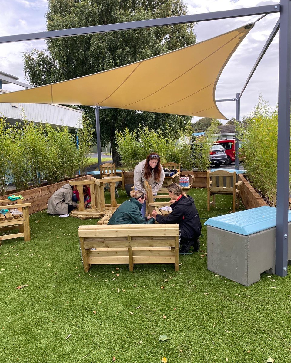 spaces_outdoor's tweet image. Thank you @IrishDistillers Jameson Experience Bow St Team for building a new garden for @Peamount_Health residents Mary and Pat - delighted to add our professional guidance with our pals from @DifferenceDays #givingback #differencedays