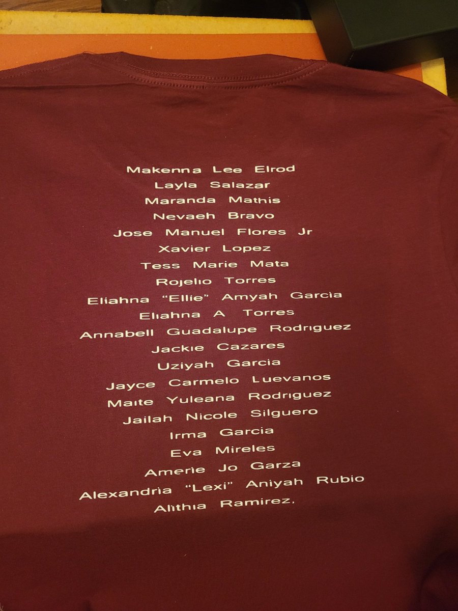 #RememberTheirNames
#IStandForUvalde
#MaroonAndWhite
#GoneTooSoon
Thanks @AliciaWrightGraves
