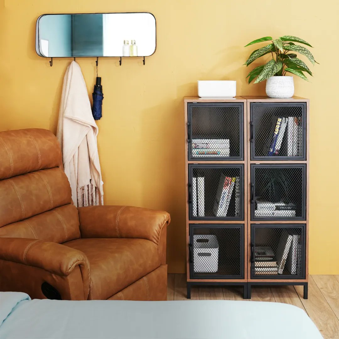 The grooviest bookcase in town ⭐️

Our Zahava Bookcase is made with a sleek combination of walnut and black metal. It has three tiers perfect for books and magazines, and other items.
See this online at mandauefoam.ph