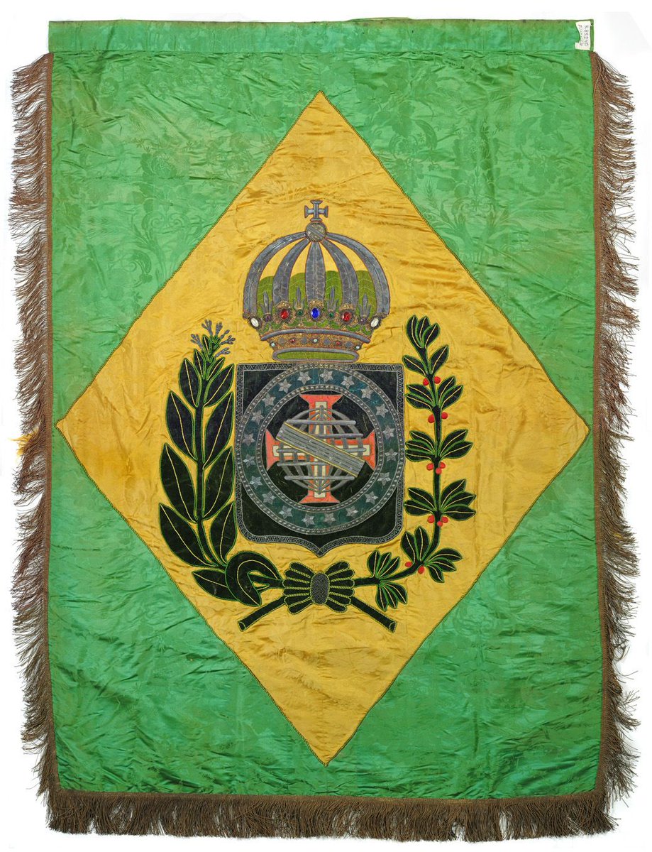 ImperioDoBrazi3's tweet photo. Foi hoje, a 200 anos, que o Brasil foi de reino a 👑IMPERIO👑 https://t.co/4UvDocxEOx