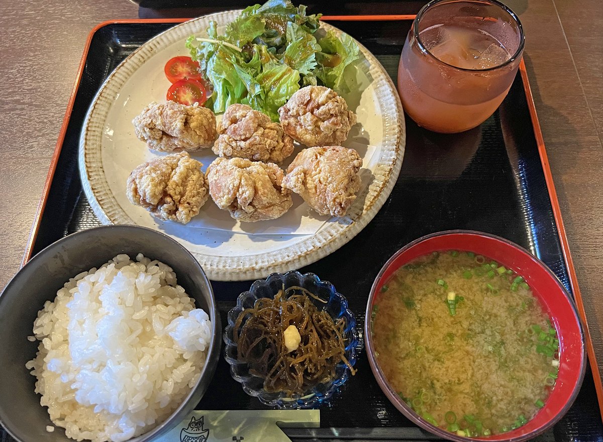karuizawa_navi's tweet photo. 佐久市で沖縄料理と言ったら「ゆいま～る」さん！
ゴーヤチャンプルー定食と、シークワーサー胡椒風味の唐揚げ定食をいただきました！
ゴーヤはシャキシャキで苦過ぎずちょうど良い味わい！
〆はポーポーという紅芋アイスを黒糖クレープで包んだ物を♪
https://t.co/QJd8Sz1ZUi https://t.co/j1I2pZ5XFM