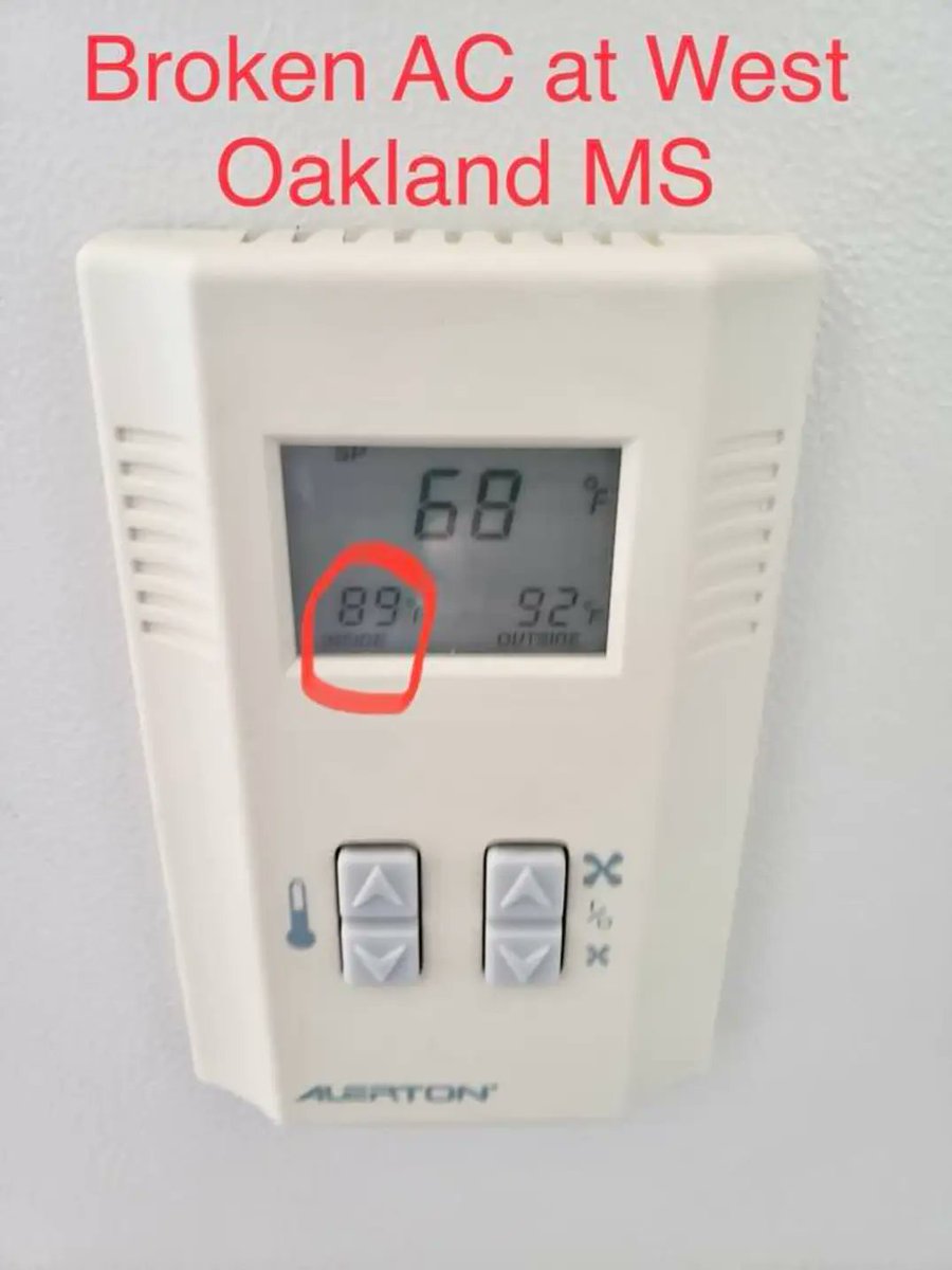 joeltena's tweet photo. Awful &amp; UNACCEPTABLE @OUSDNews @SupKylaOUSD @SasakiNews. via Olivia Udovic on FB "This is what Oakland children experienced today in their classrooms. Our babies deserve comfortable learning conditions. #meltinginOUSD #iamousd" #oakedu https://t.co/aqVtTa71Dp