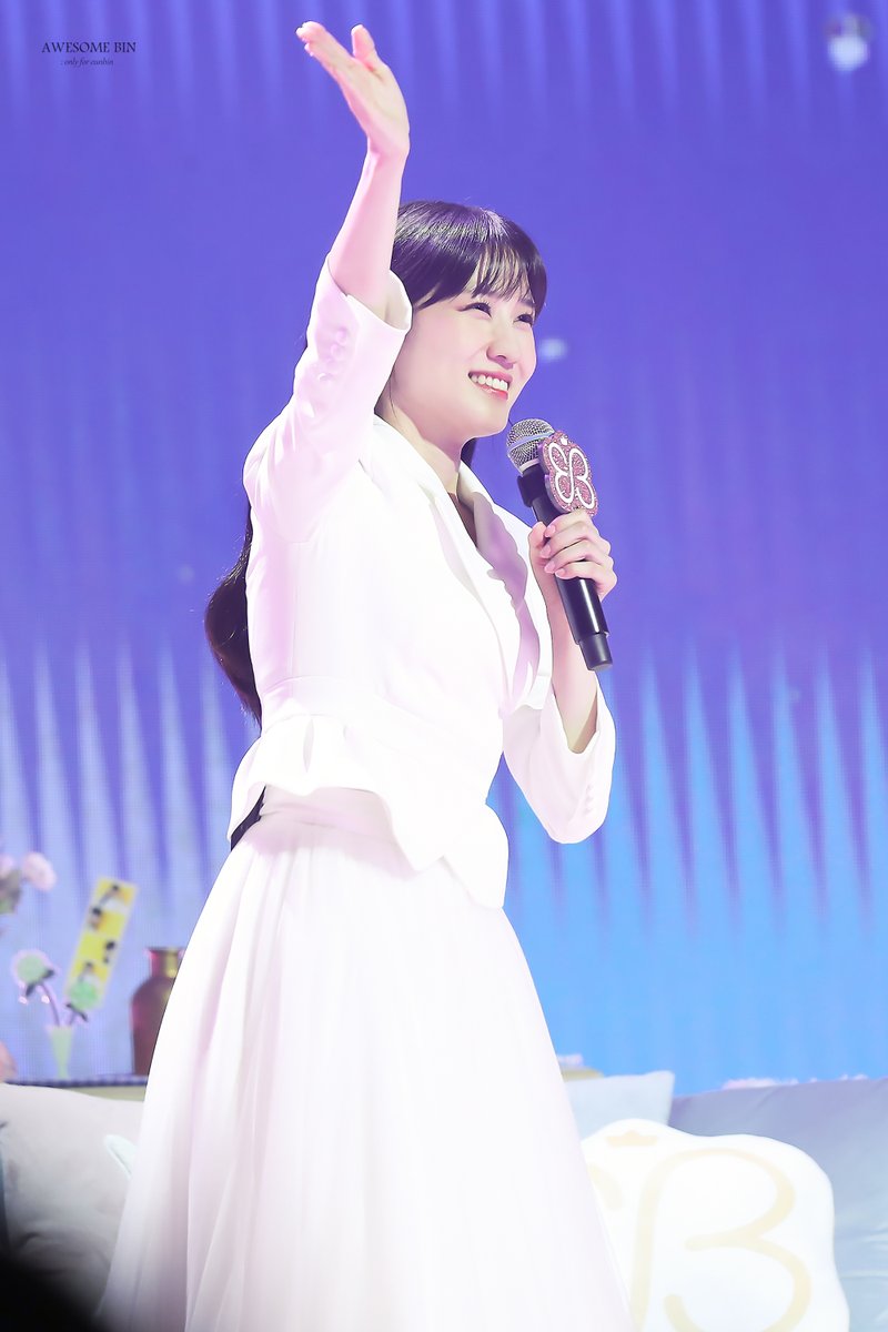 220903 박은빈 1st 팬미팅 은빈노트 : 빈(斌)칸🐰🍀
#박은빈 #ParkEunBin  #은빈노트

커여움x19920904스푼

+)고화질 더보기
bit.ly/3epjZYS
bit.ly/3x0uckM
bit.ly/3KRNz5j
bit.ly/3AU1yTJ